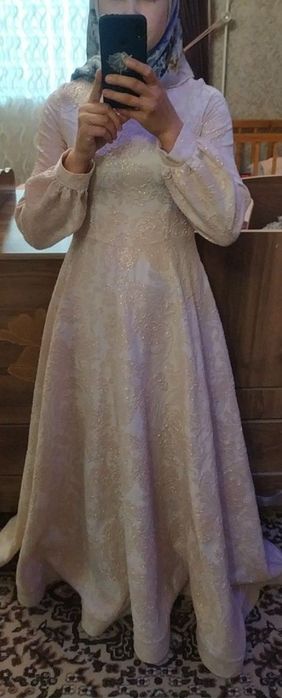 Вечерние платья очень красивые