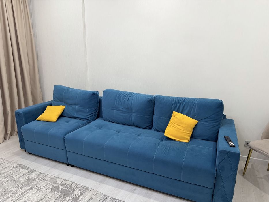 Продам диван 3 (три) метра