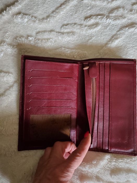 Дамски портфейли естествена кожа