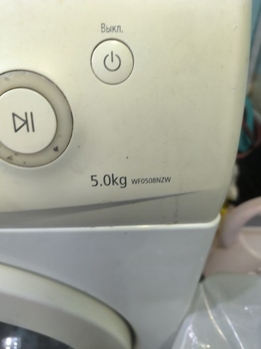 Срочно Продаю стиральную машину Самсунг 5 кг
