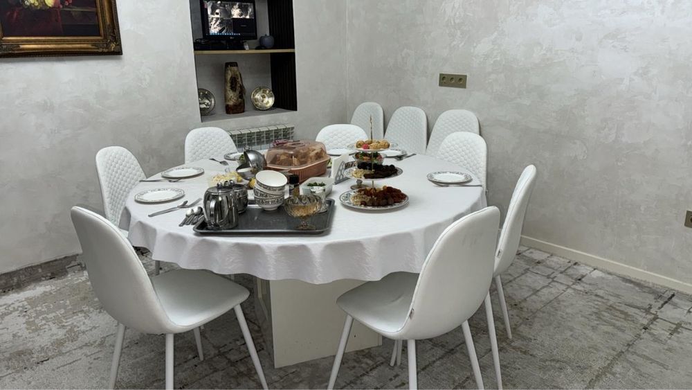 Продам стеклянный круглый стол