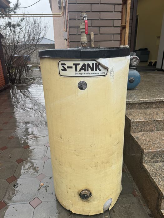 Бойлер косвенный в рабочем состоянии