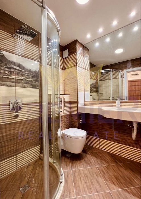 Дава се под наем Двустаен апартамент в Варна, Център - 80 кв.м за 714 € - Снимка #8