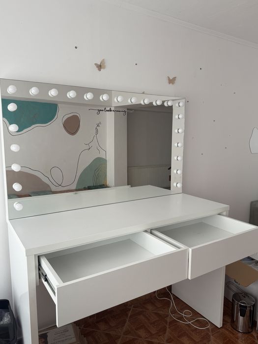 Masa profesionala de machiaj, pret negociabil