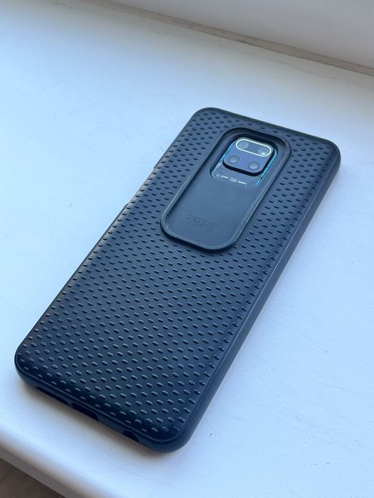 Продается смартфон Xiaomi Redmi Note 9S.