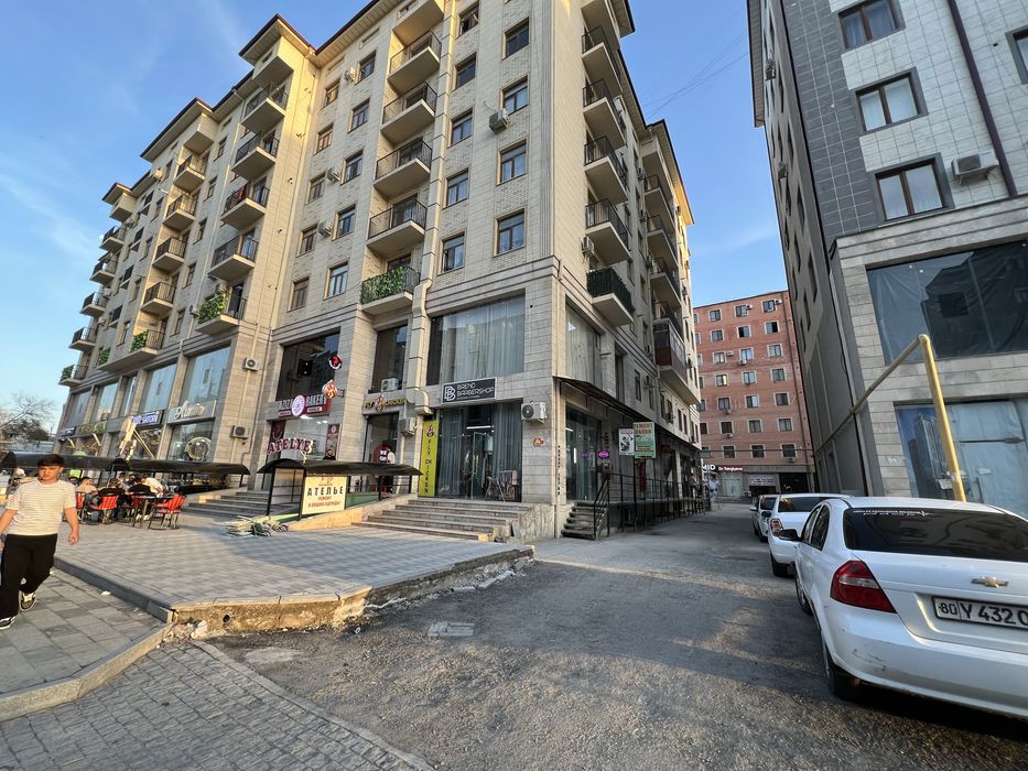 Сдается в аренду помещение 50кв с подвалом 50кв