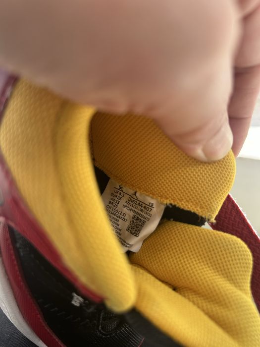 Jordan aura max marimea 26