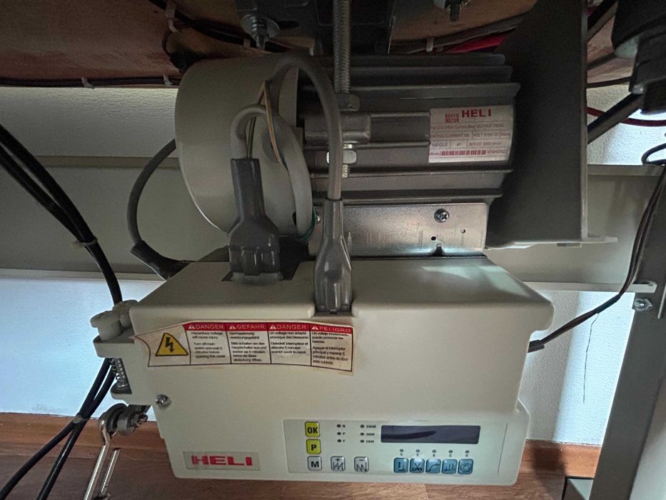 Оверлок матрасный промышленный