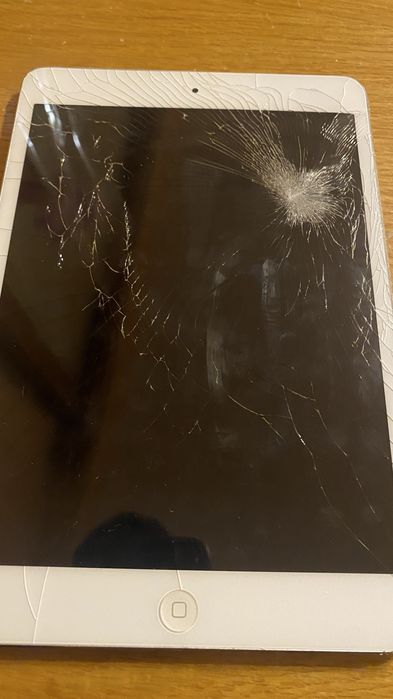 Ipad mini 1 si Samaung Galaxy tab 3 lite