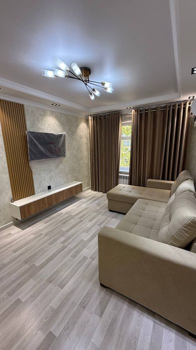 Срочно сдаётся в Аренду 2-х комнатная 2/2/4 Максим Горький метро БИЙ