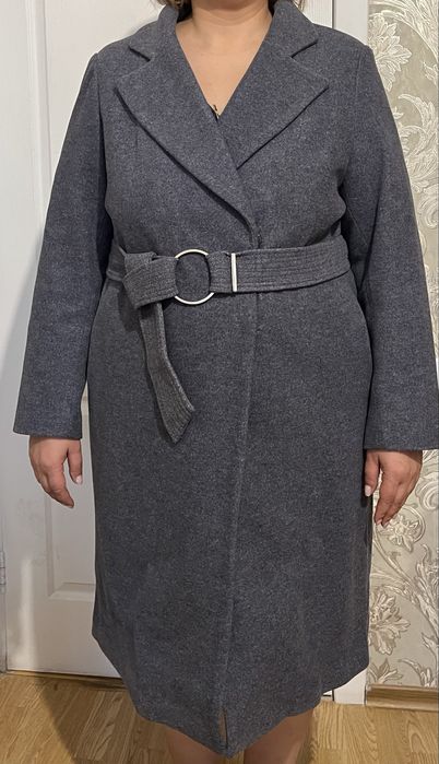 Продам шерстяное пальто