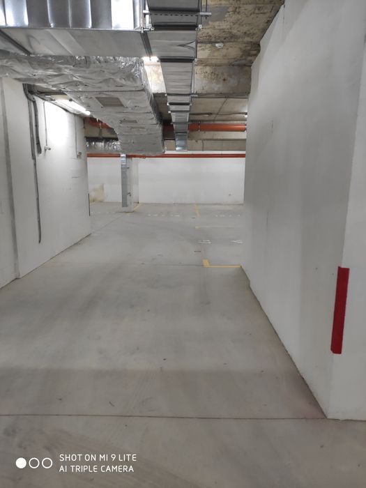 Дава се под наем Гараж / Паркомясто в Бургас, Изгрев - 13 кв.м за 48.45 € - Снимка #2