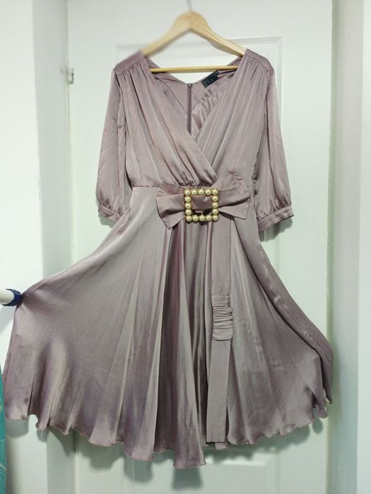 Rochie din mătase preety girl  mărime 40