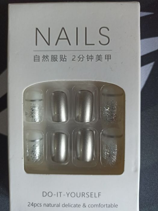 Накладные ногти новые