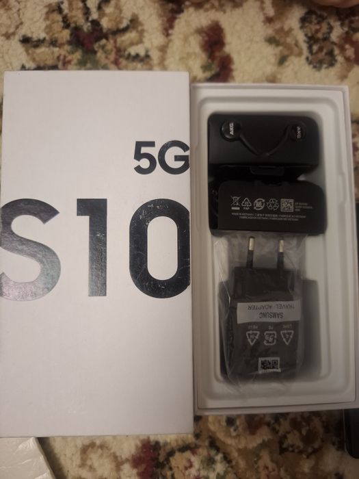 Самсунг С10 5 хорошом  состояни