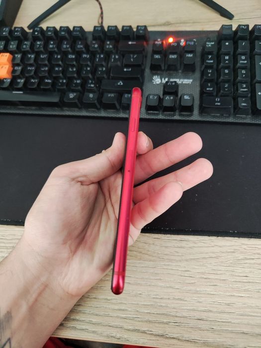 Iphone SE GEN 2 128 гб