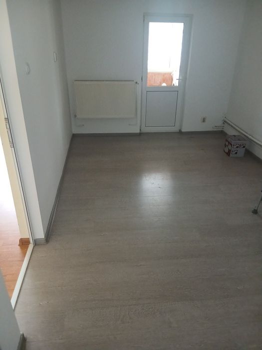 Vand apartament 2 camere