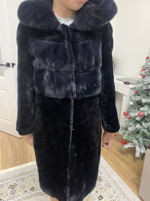 Шуба мутоновая с элементами норки