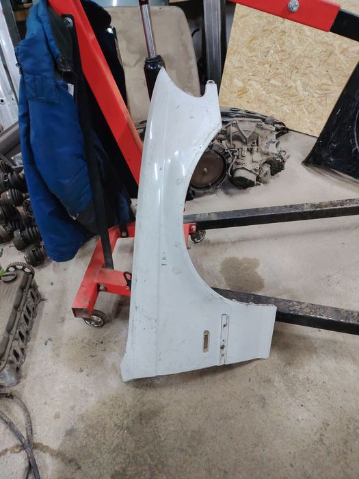 Крыло бмв е46 дорест правое