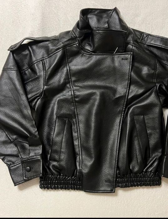 Яке по модел на Zara