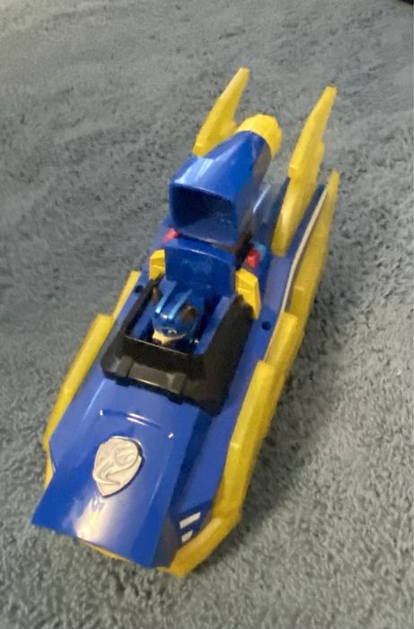 Patrula Catelusilor, Chase cu masina care se transforma