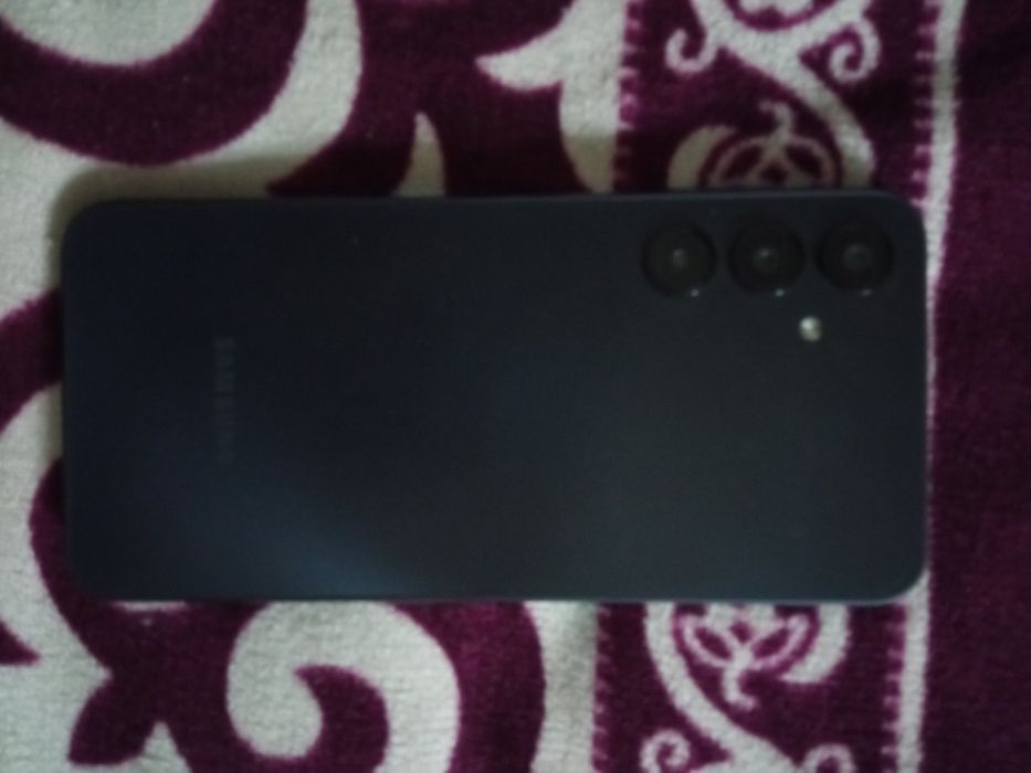 Samsung A16. Oppo A54