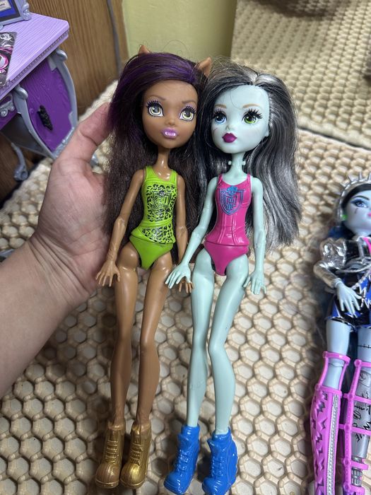 Продам кукол монстр хай!