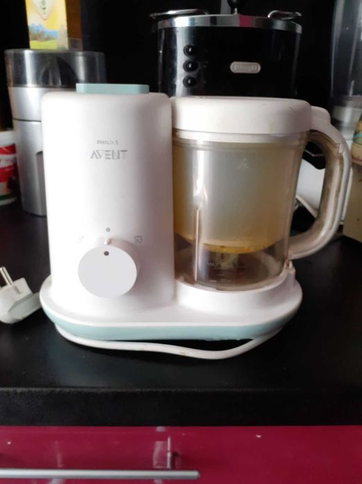 Уред за готвене на пара и пасиране на бебешки пюренца . Philips Avent