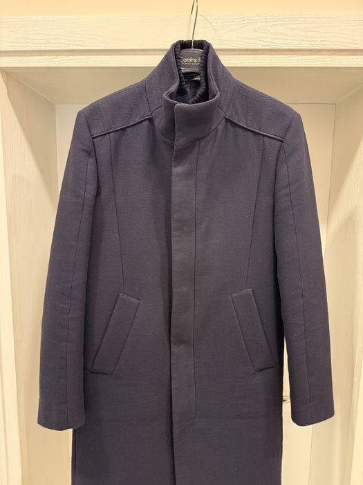 Мъжко палто Zara Man – тъмносиньо, елегантен модел. Рязмер S