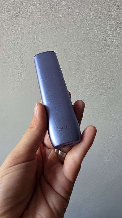 Vând dispozitiv Iqos Iluma