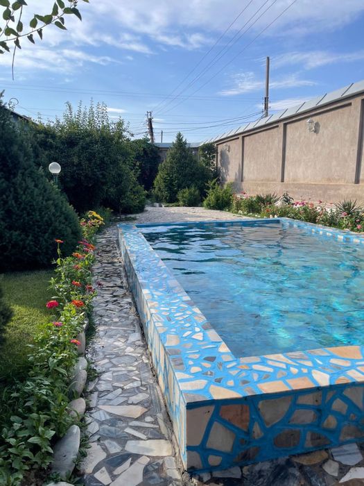 Продаётся чёткая дача (очень уютная с идеальной  локацией)