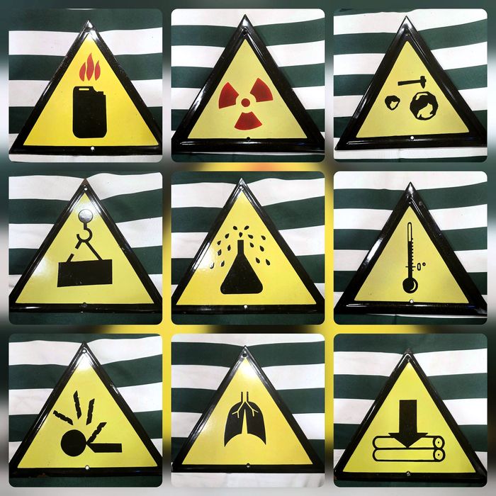 Емайлирани табели от ,"СОЦА"