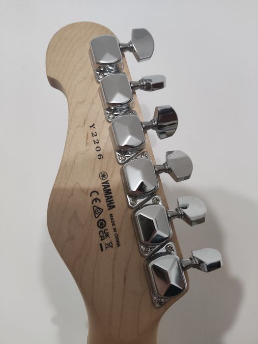 Электрогитара Yamaha