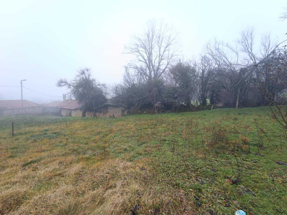 Къща за продажба в с. Габровци