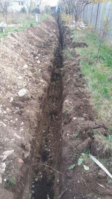 Execut lucrari cu miniexcavatorul si transport marfa ieftin ploiesti