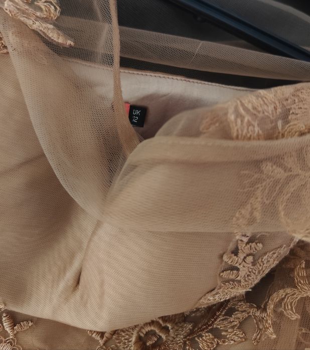 Rochie elegantă.