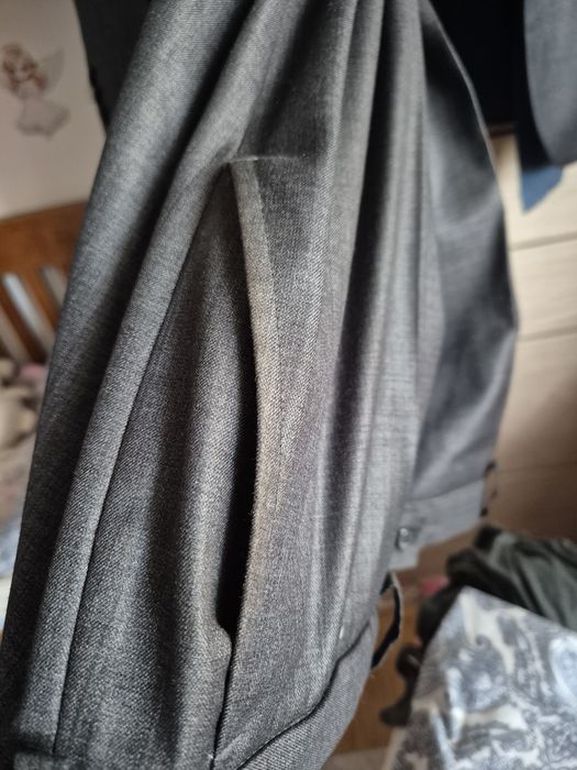 Costum barbati marimea 52