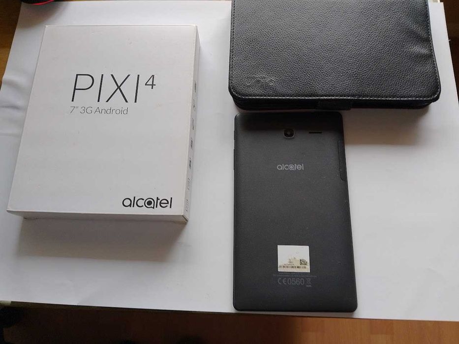 Продавам таблет Alcatel Pixi 4 .Първи собственик съм.С подарък калъф.
