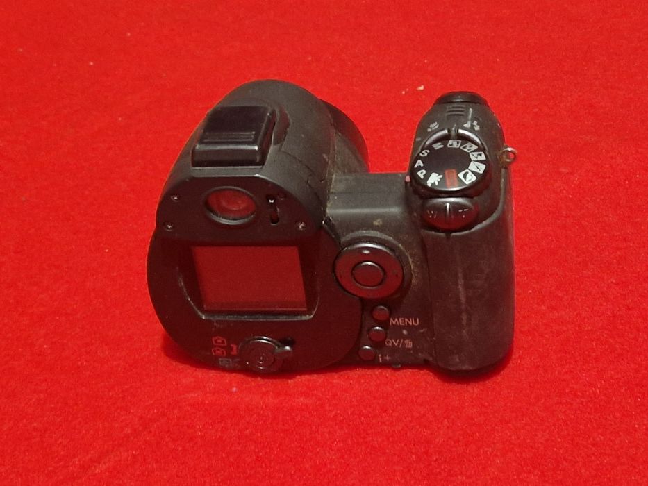 Aparat foto digital , nu funcționează butonul de pornire