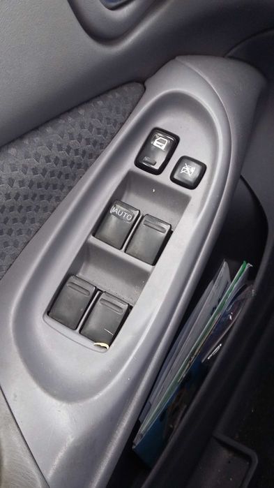 Nissan Almera(N16)/ Нисан Алмера 2.2 DCI, 136 к.с. на-части