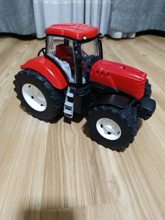 Трактор в отличном состоянии