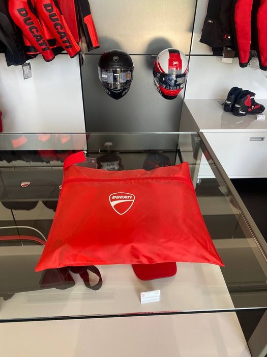 Чехол Ducati оригинал