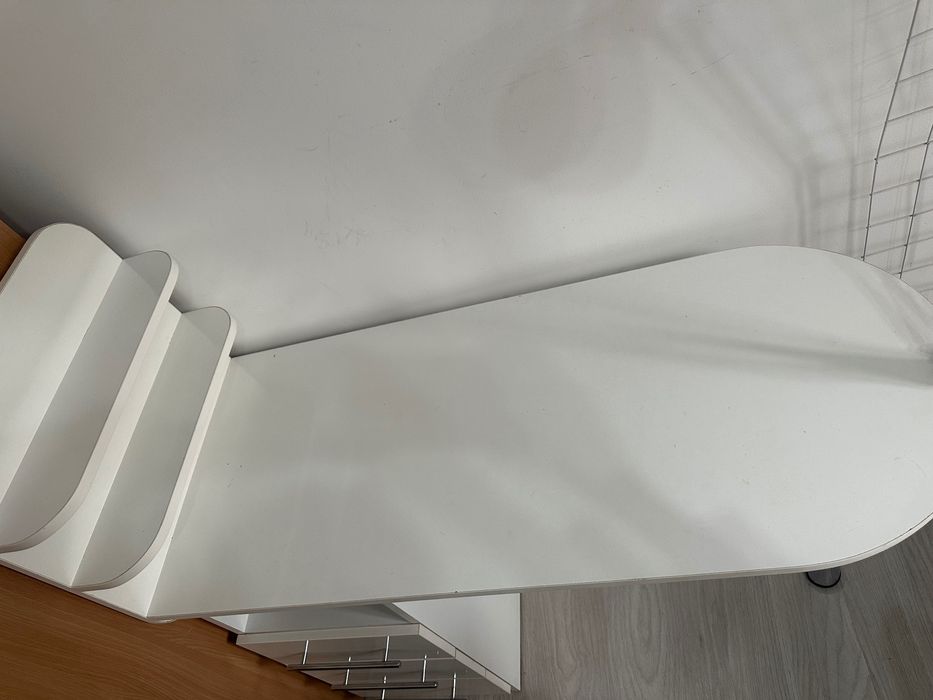 Рабочий столь для маникюра