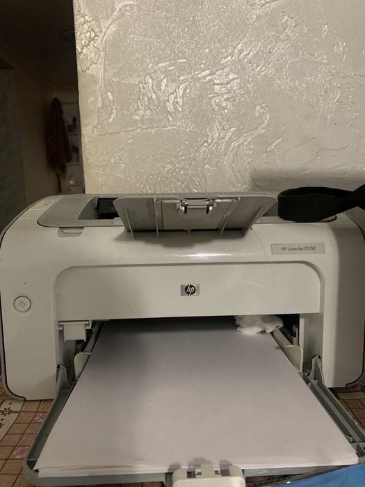 продается принтер hp LaserJet P1102