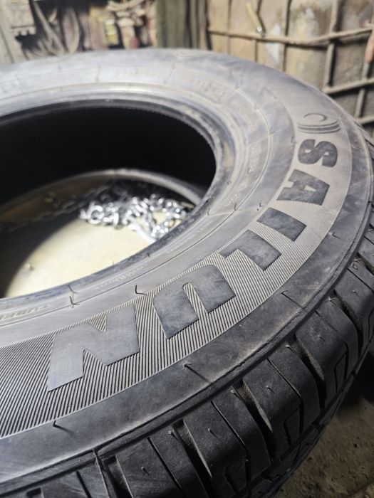 продам комплект шин