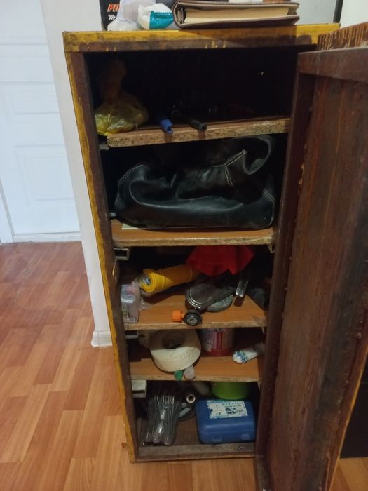 Металлический сейф сатылады