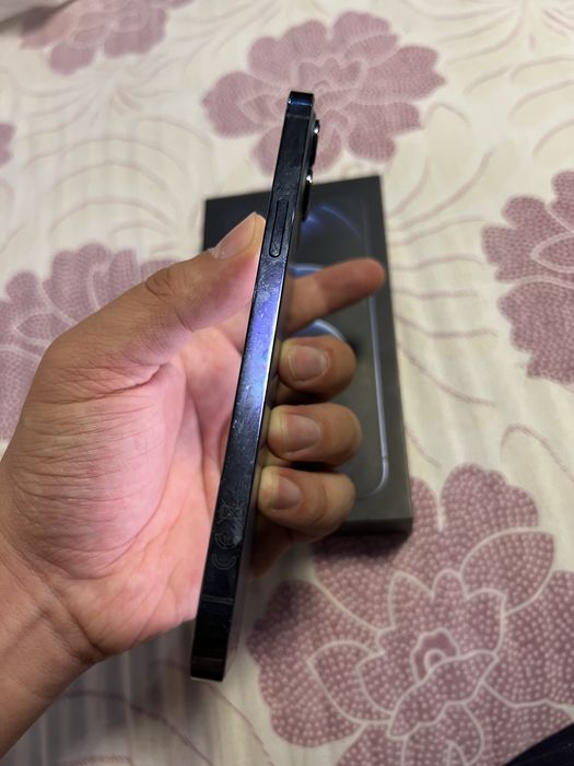 В продаже 12 Pro Max.