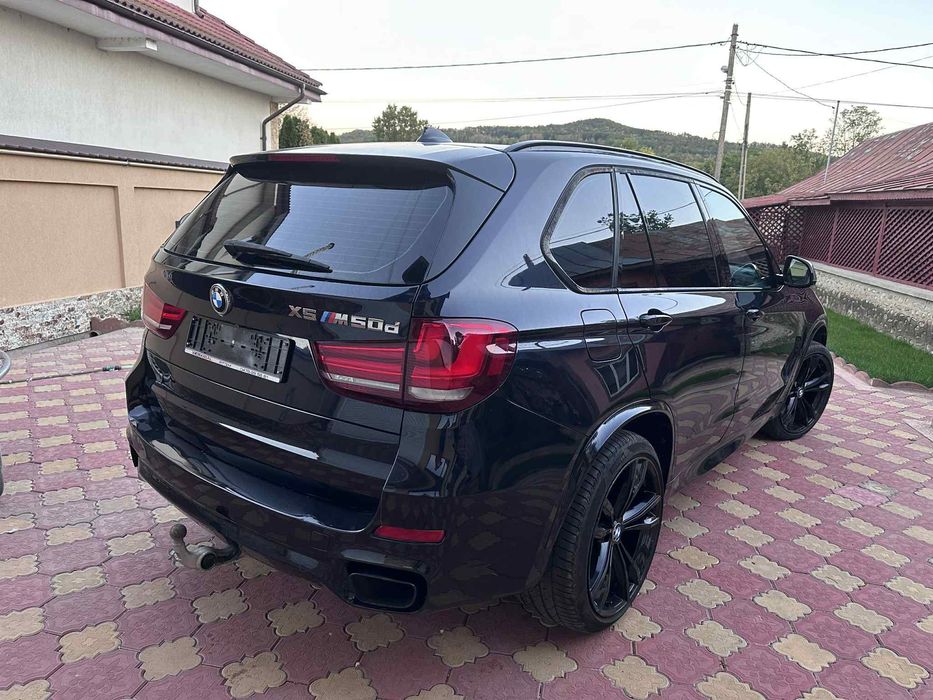 BMX x5 M50d 381cp