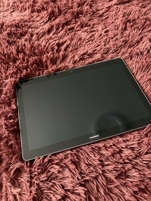 Tableta HUAWEI.   .