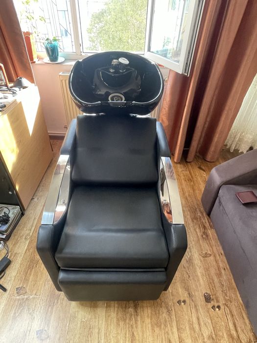 Scafă Coafor Profesională - Ca Nouă (Folosită doar 3 luni)